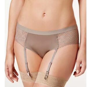 NWT DKNY Tan Lace Trim Panties with Garter Attachments Large